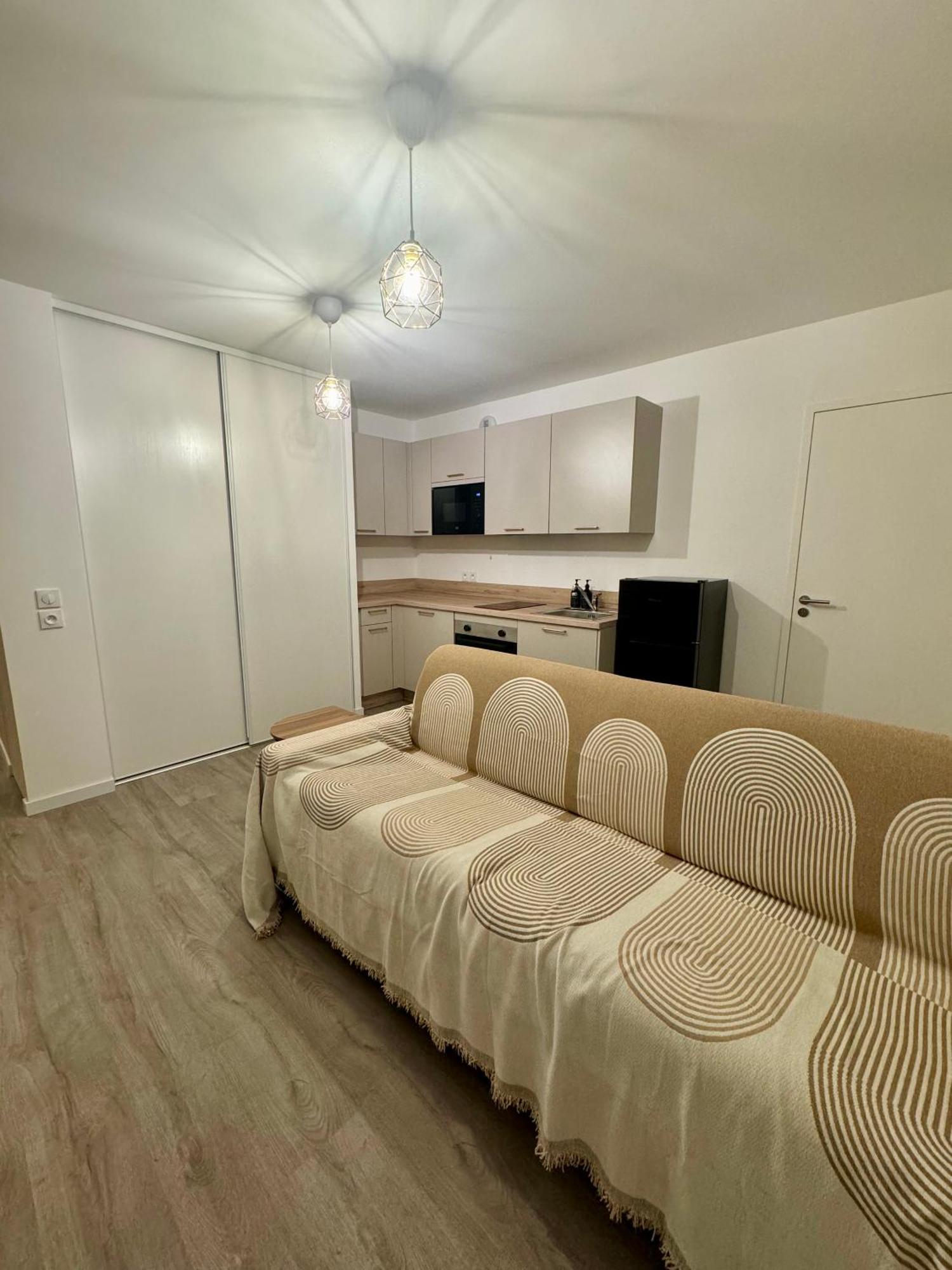 Studio Moderne Et Tout Equipe, Proche Du Rer, Paris & Aeroport D'Orly En 20 Min, Lit Bebe Sur Demande Vitry-sur-Seine Εξωτερικό φωτογραφία